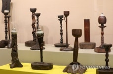 목재 등잔대