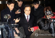 귀가하는 김종 전 차관