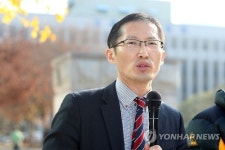 입장 밝히는 약촌오거리 살인사건 변호인