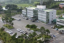 여고 기숙사 들어가 여고생들 추행한 30대 구속(종합)