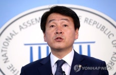 현안 브리핑하는 기동민 더불어민주당 원내대변인