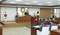 합천군수 관광자원 늘이겠다…군의회 4천600억 심의