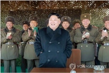 김정은, 서울겨냥 포사격훈련 지도…남조선 것들 쓸어버려야(종합)