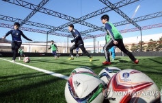 롯데몰 은평 풋살장에서 축구경기 즐겨요