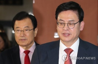 '충청 4선' 정우택, 원내대표 경선 출마…與 주류 후보