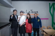 젊어진 인천 강남시장…야시장·청년빌리지 동시 개점