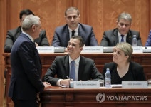 루마니아 좌파 그린데아누 총리 내각 의회 인준