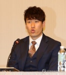 기자회견 하는 강원 FC 백종환