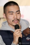 인사말하는 노사명