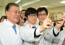 연구원들과 함께