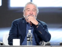 드니로·볼드윈 등 美배우들, 트럼프 취임 반대시위 가세