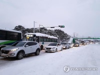 체증 빚는 7번 국도