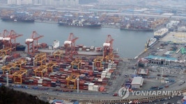 설 연휴 부산신항 정상운영