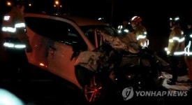 부서진 SUV