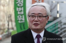 취재진 질문에 답하는 박상열 변호사