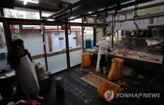 곱창집은 문 닫아야 할지 고민중…마장 축산물시장 상인 한숨
