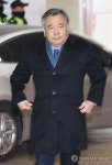 사무실로 향하는 박영수 특별검사
