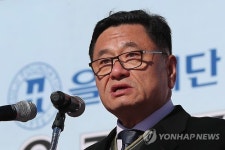 축사하는 박준영 을지재단 회장