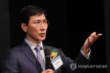 안희정,선의 발언 사과…마음 다치고 아파하는 분 많아 죄송