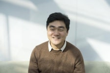 공간에 겹쳐 새긴 역사와 기억…서효인 시집 여수