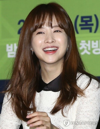 박보영-류경수, 서울에서의 달콤한 데이트로 팬들 마음 사로잡아