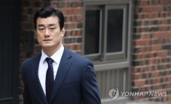 어디론가 향하는 이영선