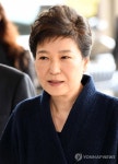 [박근혜 소환] 박 전 대통령, 미소를 지어야 할지