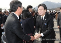 서해수호의 날 행사 참석한 유승민