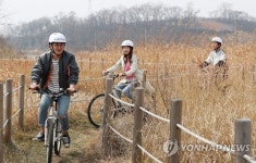 따뜻한 봄날 자전거로 교동도 달려요