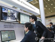 오토메이션 월드 2017 지멘스 전시부스