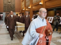 도난됐던 불화·불상 제자리로