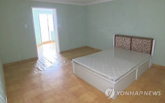 평양 여명거리 아파트의 내부 모습