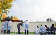 삭막한 학교 담장에 벽화를…원주시·군부대와 함께
