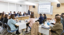 쌀 포대 지고 찾아가는 맞춤형 복지팀…자구 노력 있어야