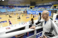 김천 스포츠타운 찾은 미국 외교관