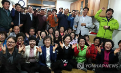 文 후보 양산 자택 주민 문재인 대통령 연호