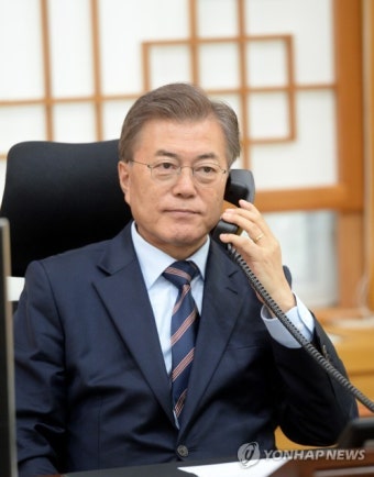 문 대통령, 호주 총리와 통화