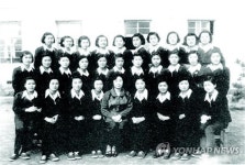 참 스승 초임발령지에 발전기금 기탁한 퇴직 교사