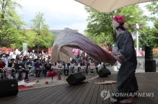 꿈의 조각들을 모으다