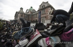신발 10만 개로 만들었어요