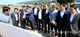 옥계지구 시찰하는 강원도의회