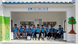 현대차 고객동호회, 횡성 버스정류장에 간이도서관 설치