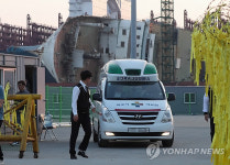 목포의료원상조회 | 세월호 거치장소 나서는 목포의료원 구급차