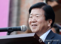 축사하는 박병석 의원