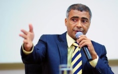 삼바축구의 전설 호나우두 정계 진출 생각 있어