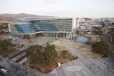 시청사 빌려드립니다…성남시청 매년 1천400건 대관