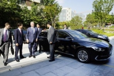 앨 고어, 국산 친환경차 타고 한국일정 소화