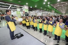 축사하는 이완영 의원