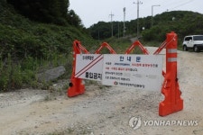 통제된 AI 양계 농장