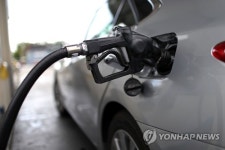 국제유가, 美 휘발유재고 증가에 큰폭 하락…WTI 3.7%↓